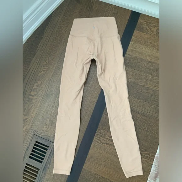 LULULEMON Align High-Rise Pant Leggings
Contour Women’s Size 4 LIKE NEW WORN 1X - Picture 11 of 11